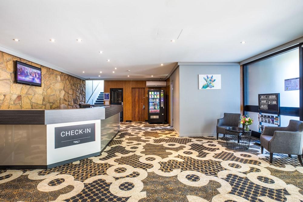 Nightcap At The Ranch Hotel Macquarie Park Exterior photo