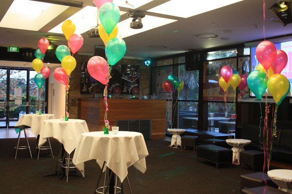 Nightcap At The Ranch Hotel Macquarie Park Exterior photo